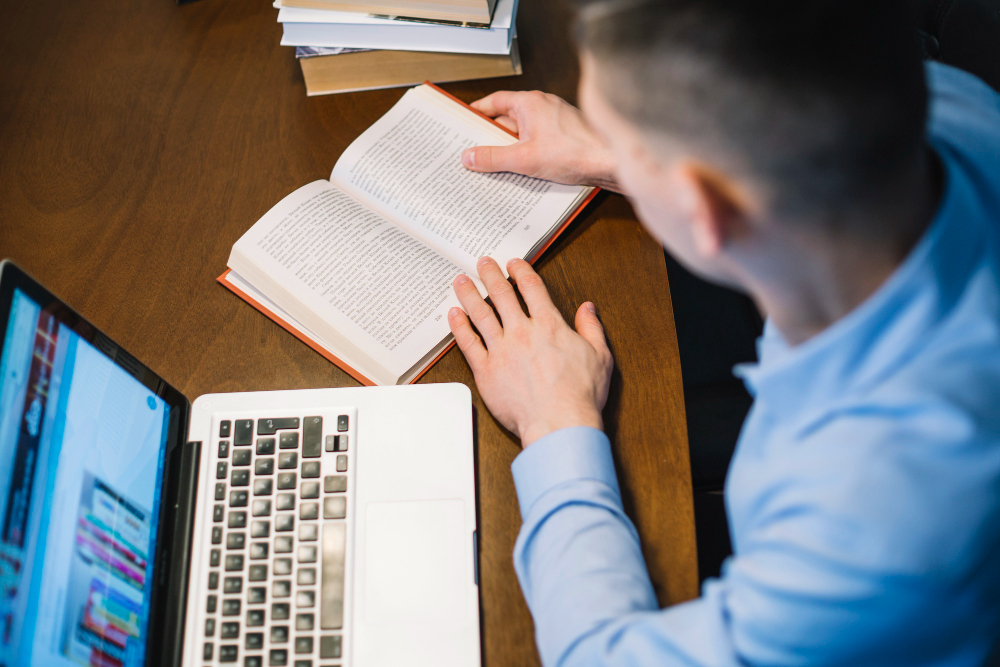 Best Digital Bible Study Guides for 2025